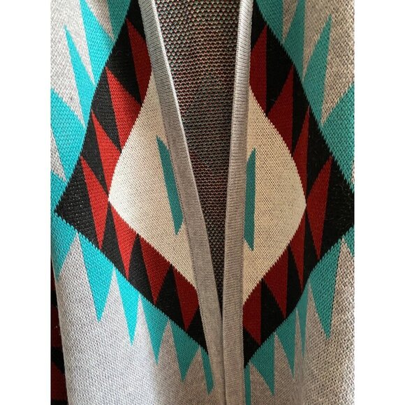 Lucchese Lightweight Alpaca Cape Peruvian Poncho One Size Fits Most Gray Multi - Picture 5 of 6